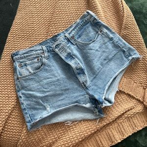 levi’s 501 high rise shorts !!